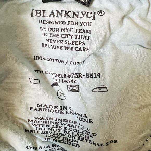 BlankNYC Vintage High Rise Light Wash Distressed Cut Off Denim Shorts - Picture 5 of 9